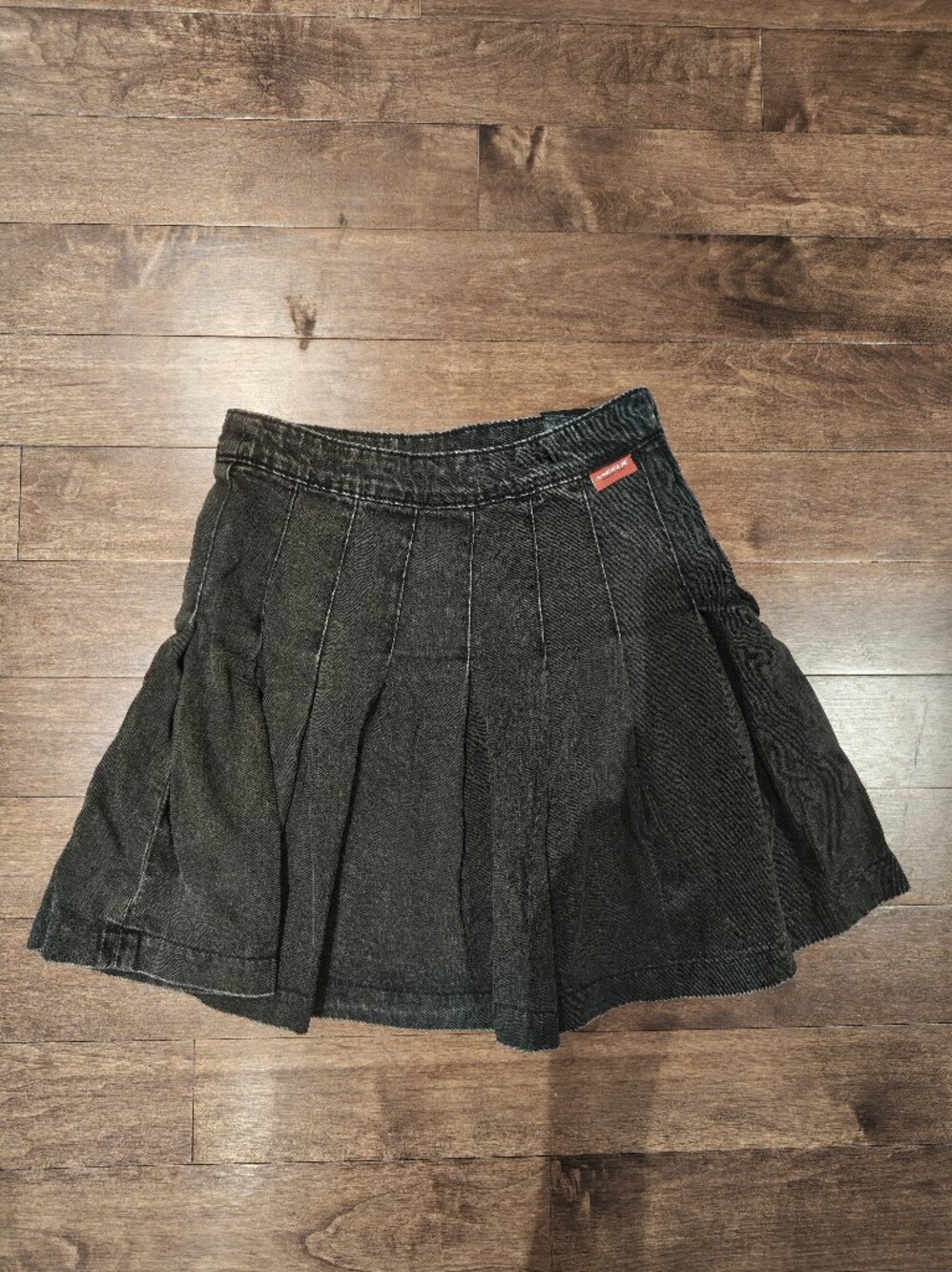 Divided Black Pleated Mini Skirt
